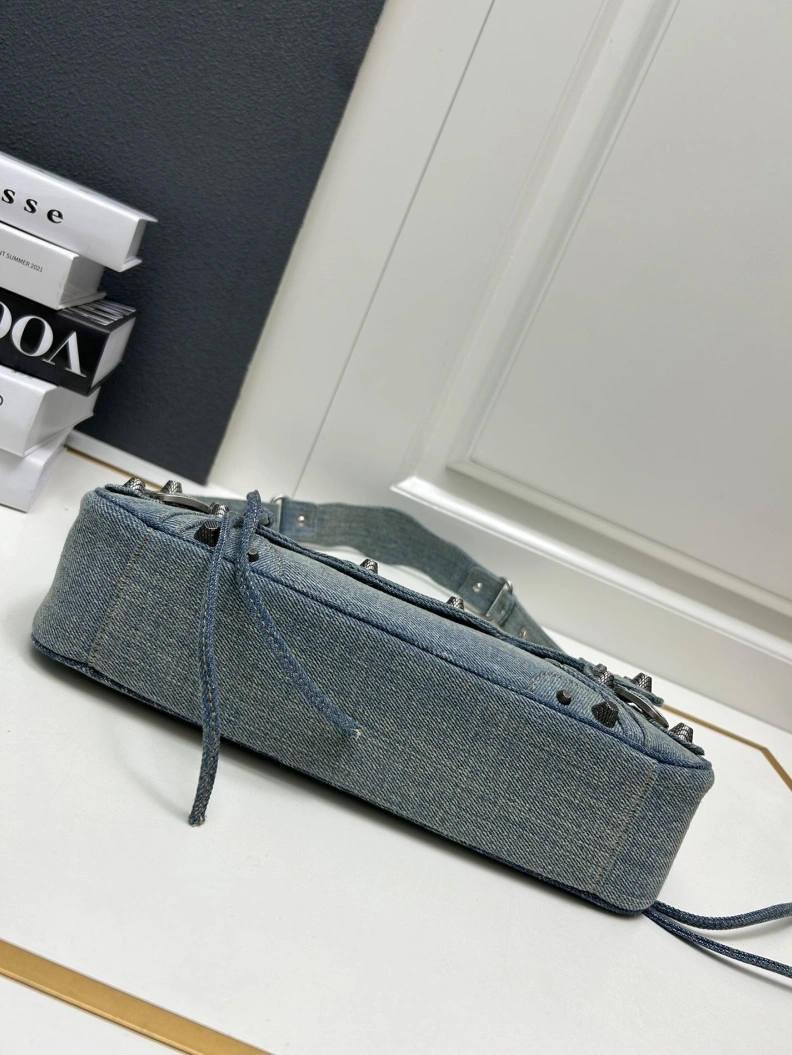 Bxlxnciaga Satchel Bags GoAnywhere 80635