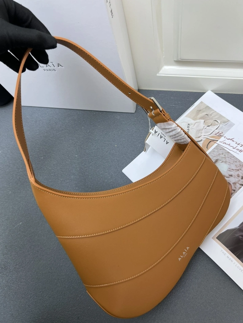 ModernLook Alxxa Top Handle Bags 80660