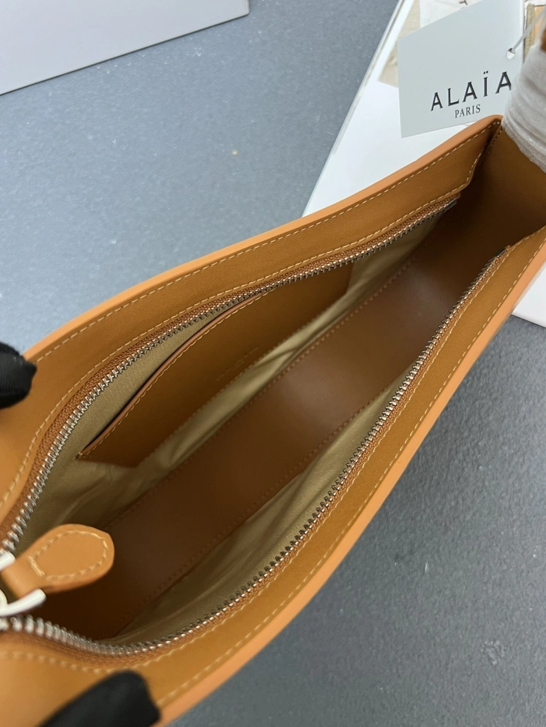 ModernLook Alxxa Top Handle Bags 80660