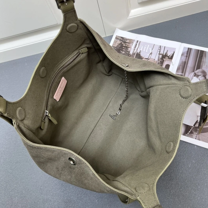 Lightweight Cxccxnelle Top Handle Bags 80431