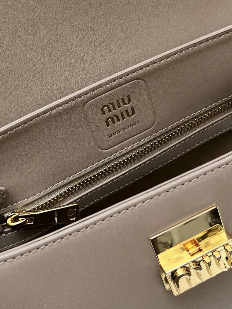 Minimalist MIX MIX Top Handle Bags 79481