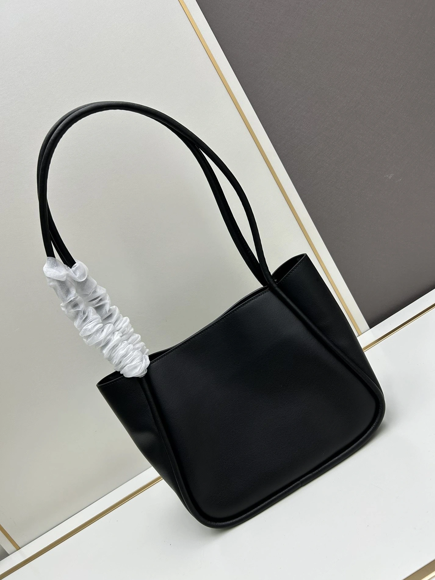 EyeCatching Prxdx Top Handle Bags 59209