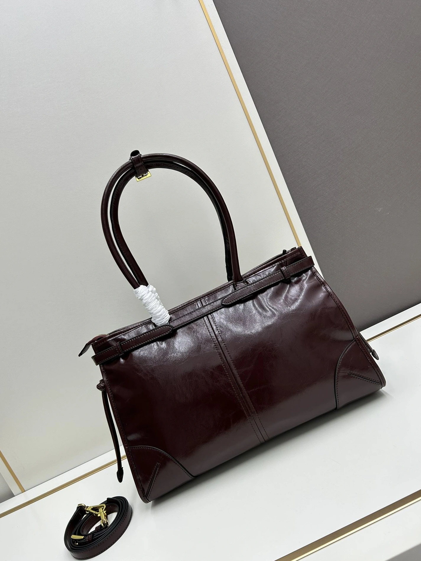 WellDesigned Prxdx Top Handle Bags 59262