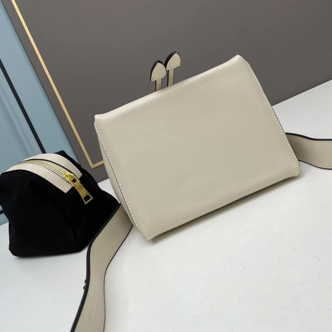 Bold Prxdx Top Handle Bags 59181