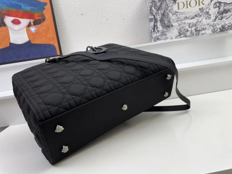 DailyWear Dxxr Shopping Bags 61913