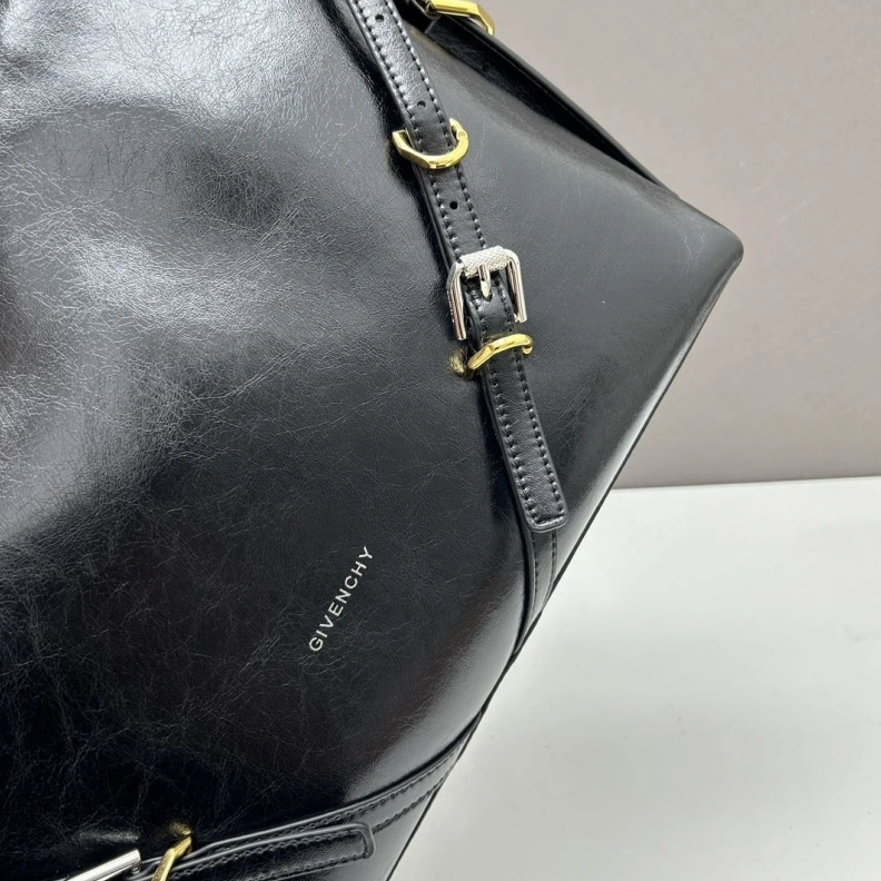 Gxvxnchy Handle Bags Vibrant 80185