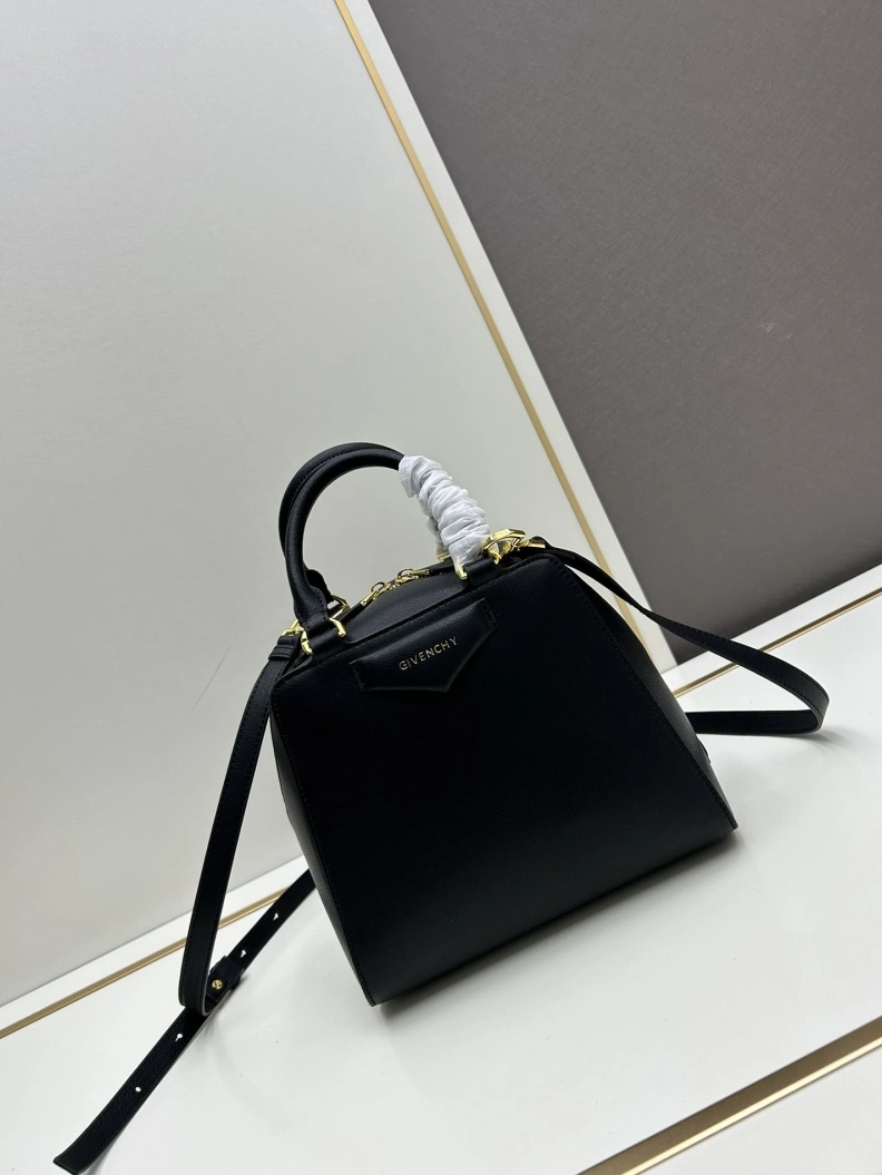 Durable Gxvxnchy Handle Bags 80208