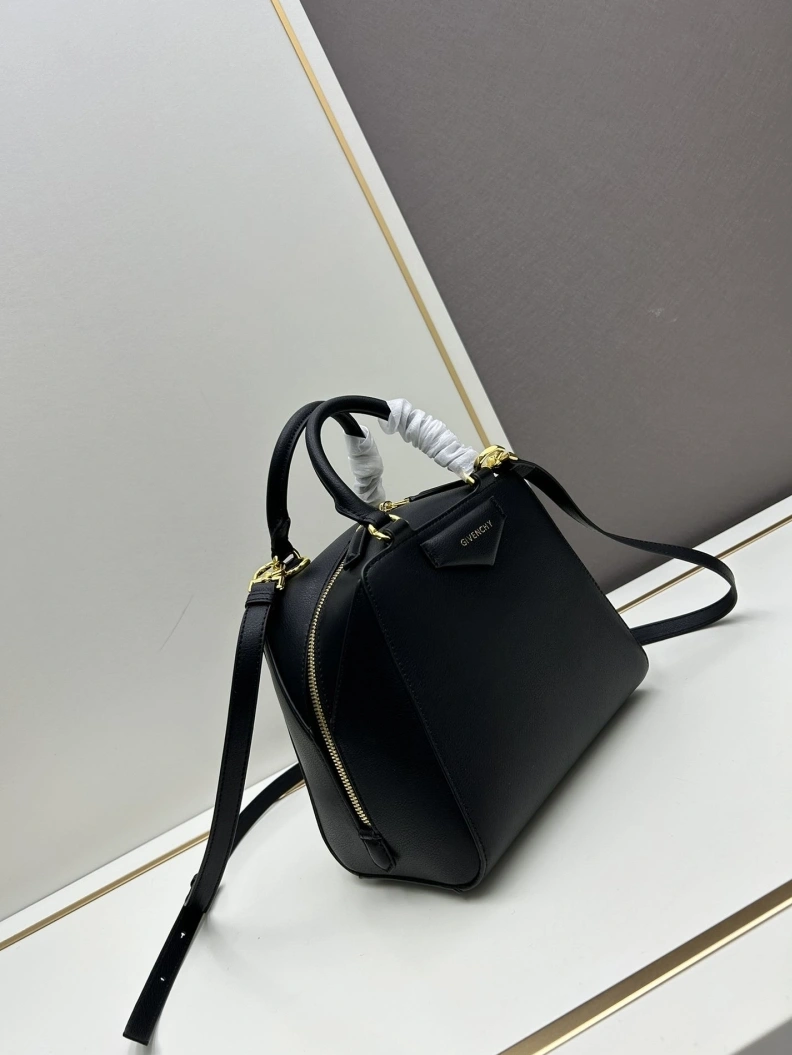 Durable Gxvxnchy Handle Bags 80208