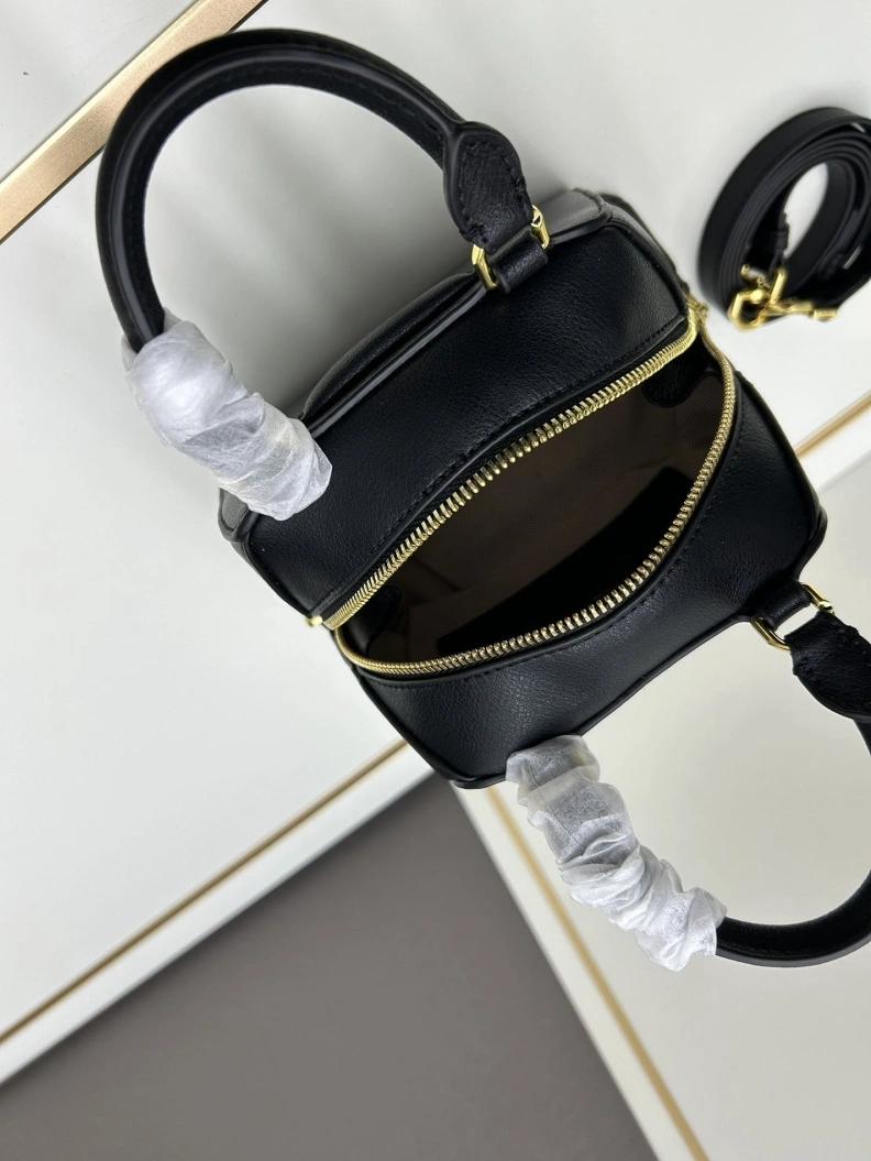 Gxvxnchy Handle Bags ModernLook 80187