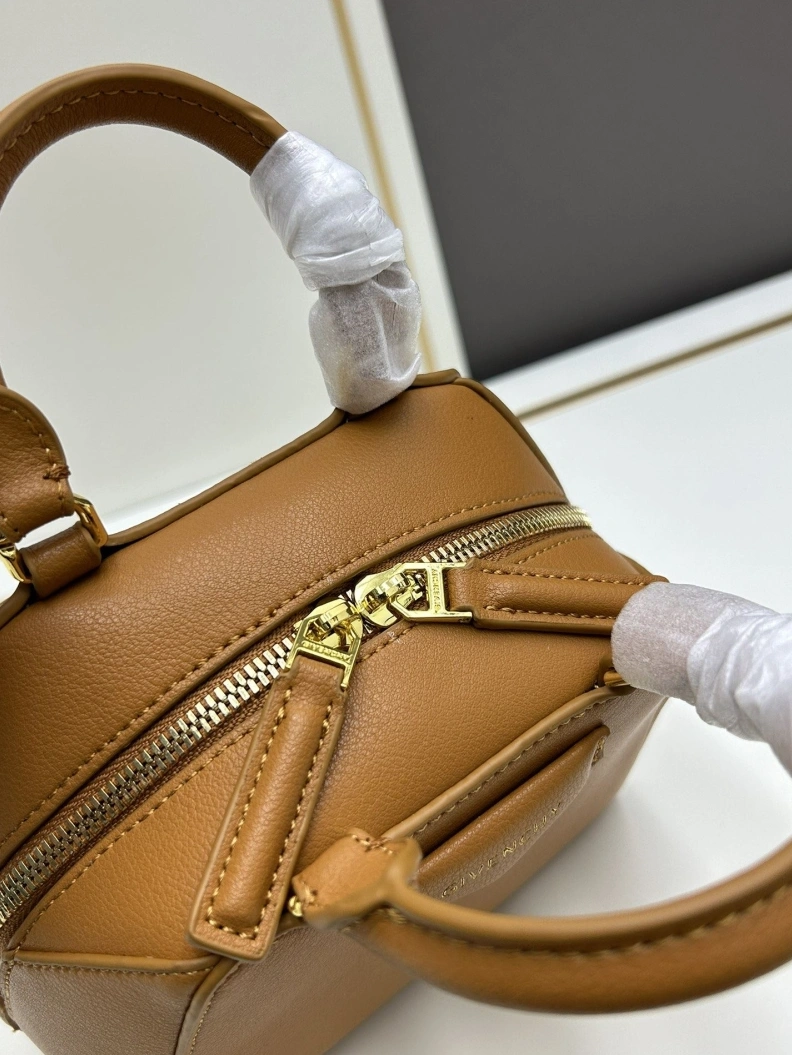 Stylish Gxvxnchy Handle Bags 80192