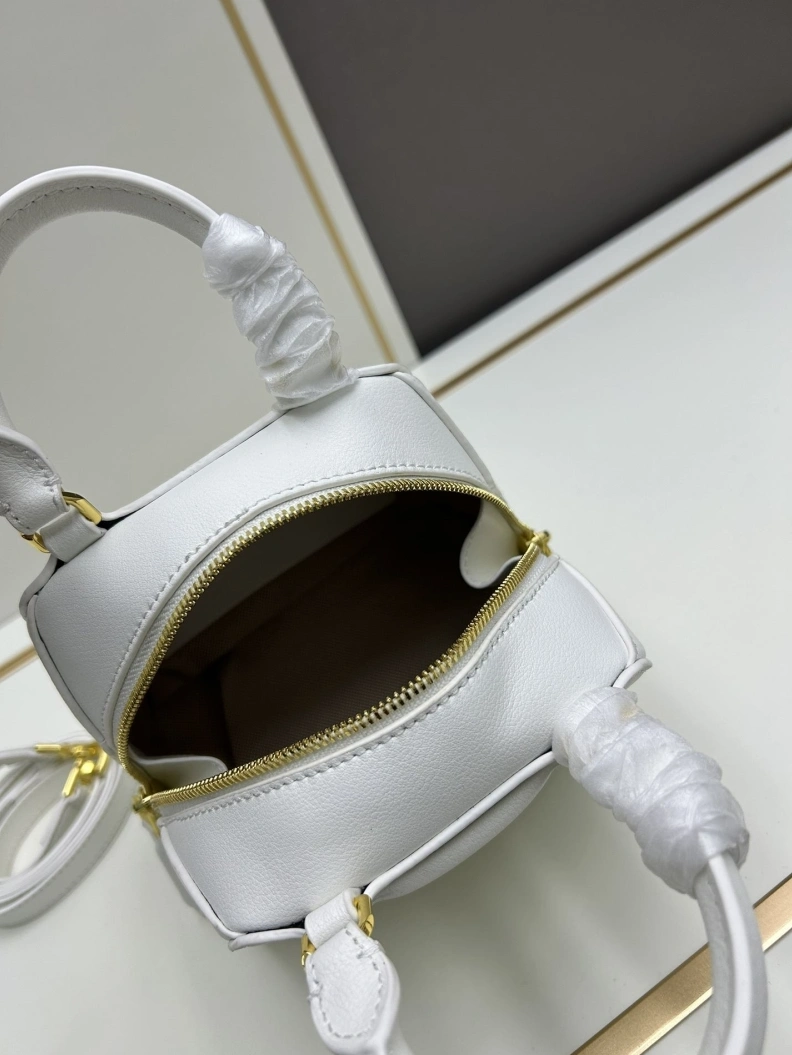 UrbanStyle Gxvxnchy Handle Bags 80190