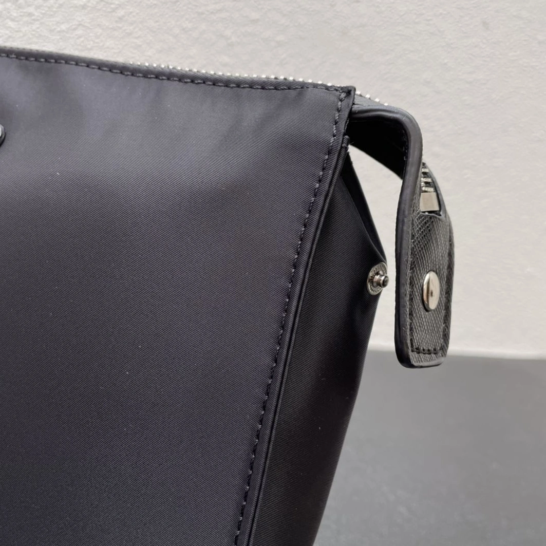 Comfortable Prxdx Clutch Bags 60012