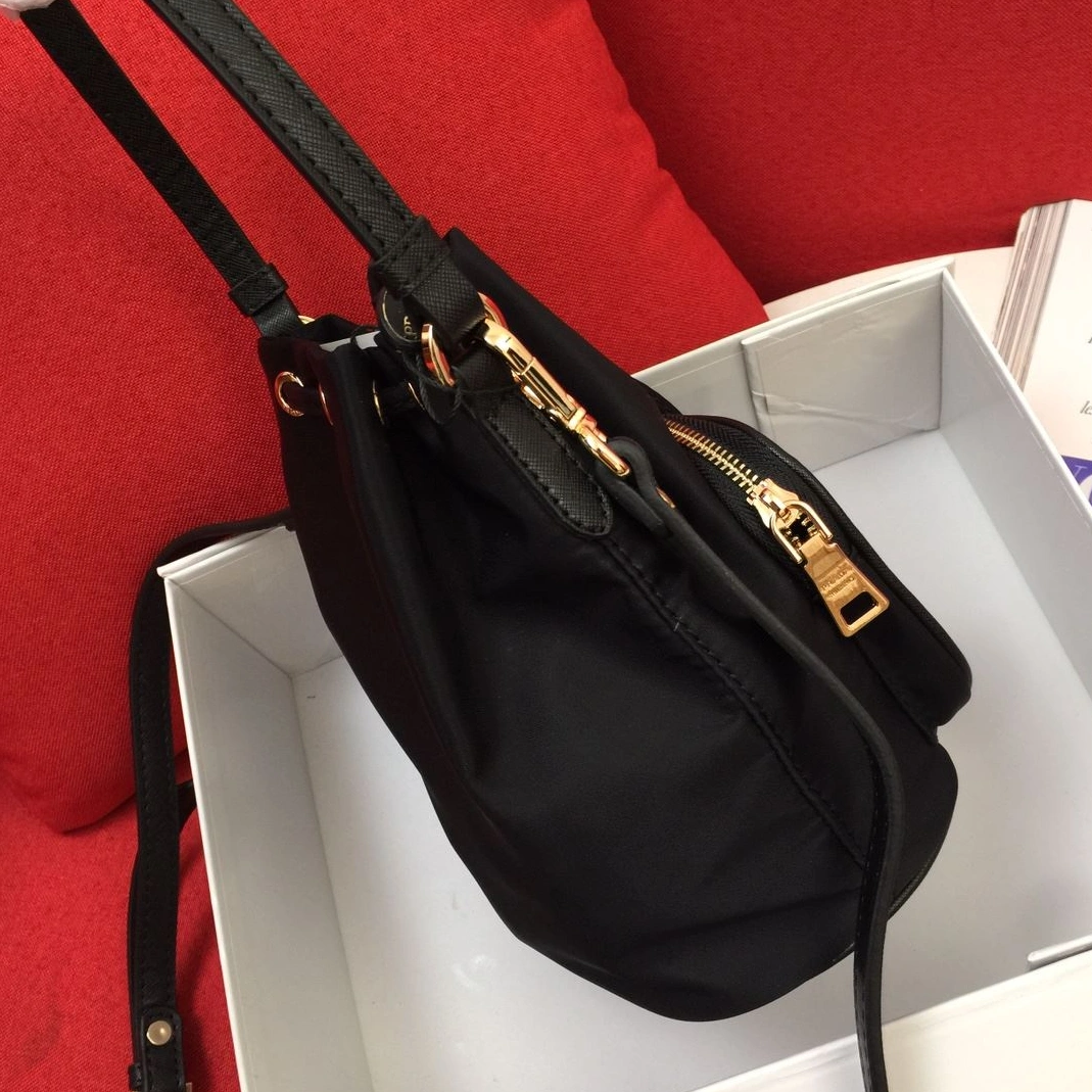 Flexible Prxdx Bucket Bags 60035