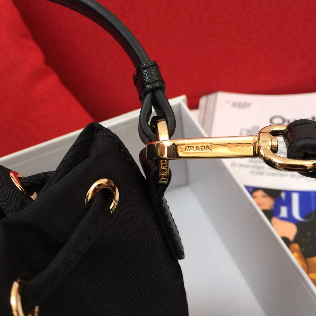 Flexible Prxdx Bucket Bags 60035