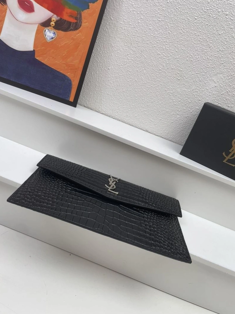 WellDesigned YSX Wallets & Purse 66386