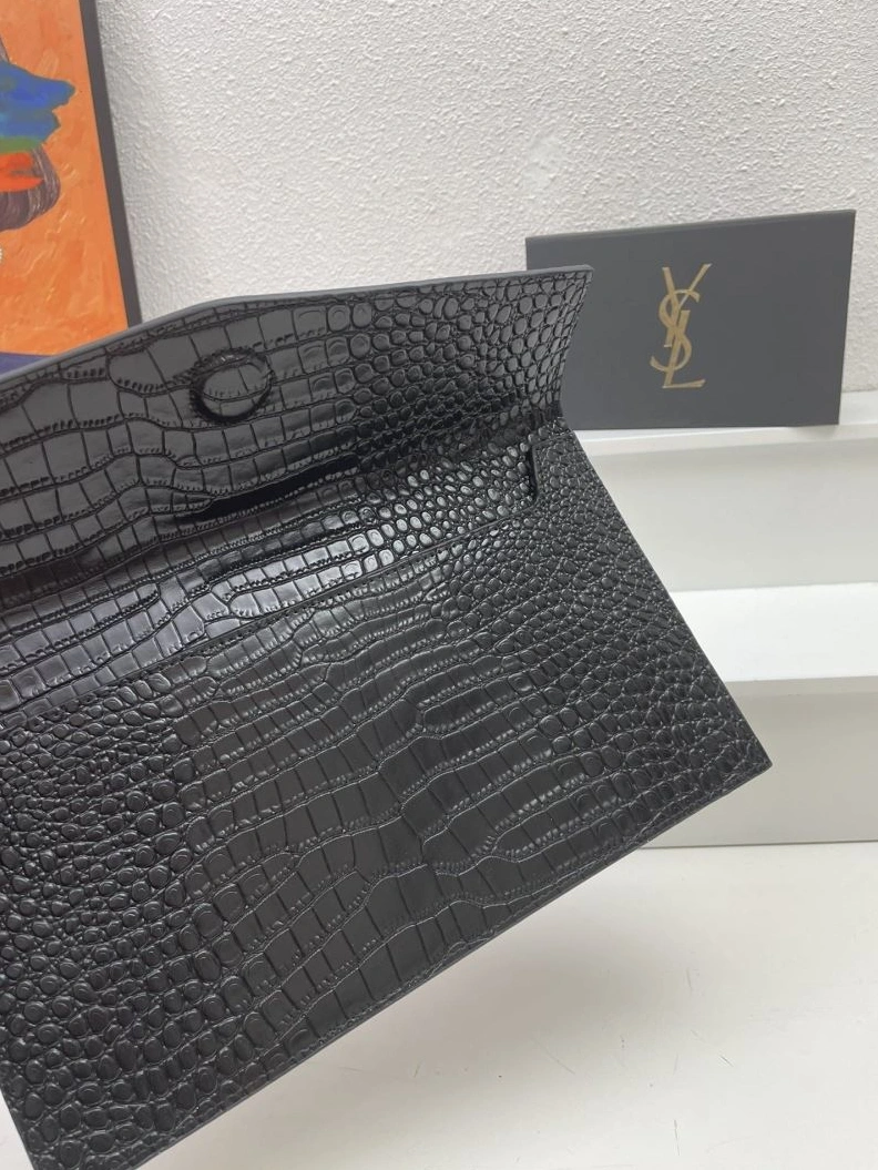 WellDesigned YSX Wallets & Purse 66386