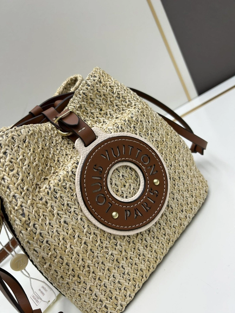 LX Bucket Bags Refined 23794
