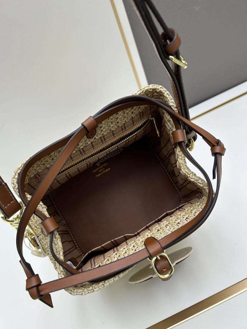 LX Bucket Bags Refined 23794