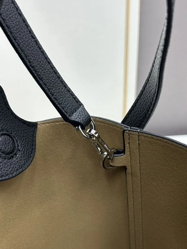 StreetReady Lxxwe Handle Bags 79818