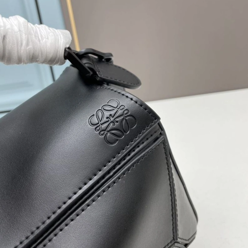 Vibrant Lxxwe Satchel Bags 79670