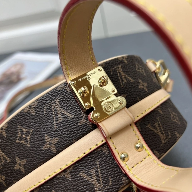 Lightweight LX Satchel bags 23603