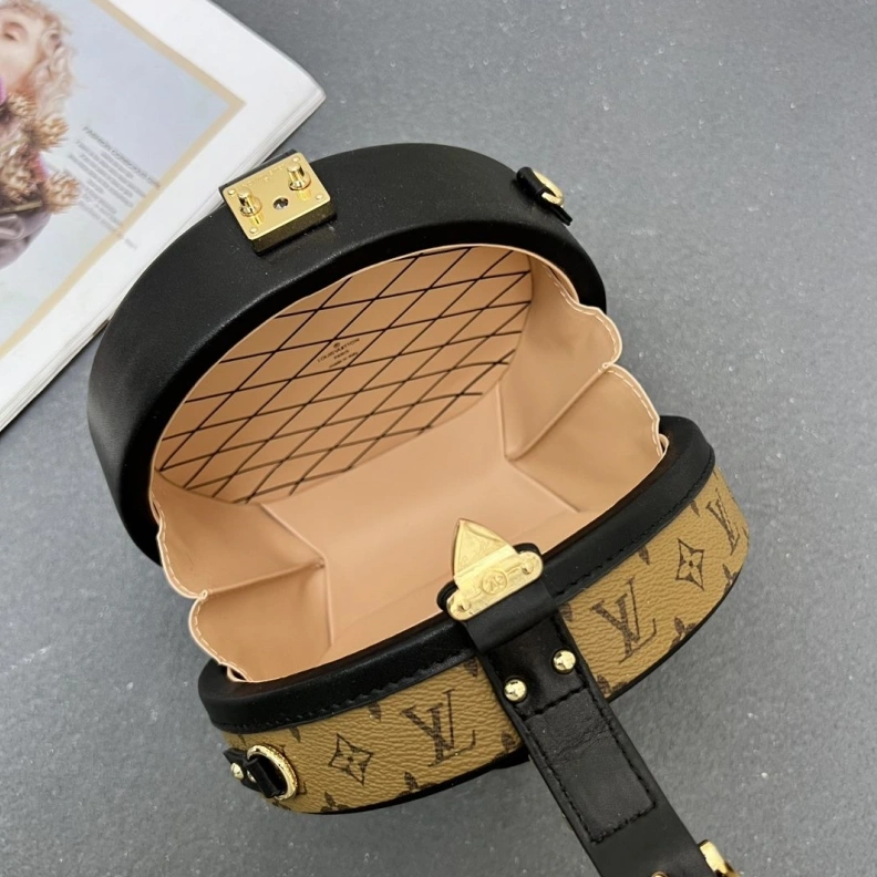 LX Satchel bags Flexible 23607