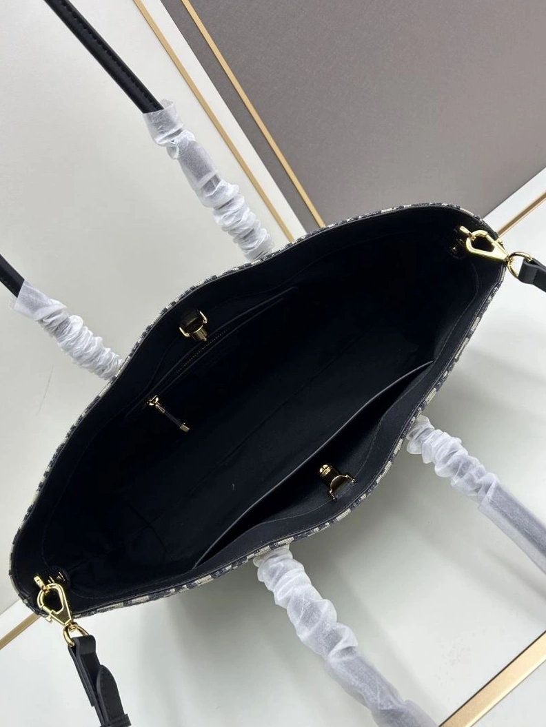 Cozy Dxxr Shopping Bags 61928