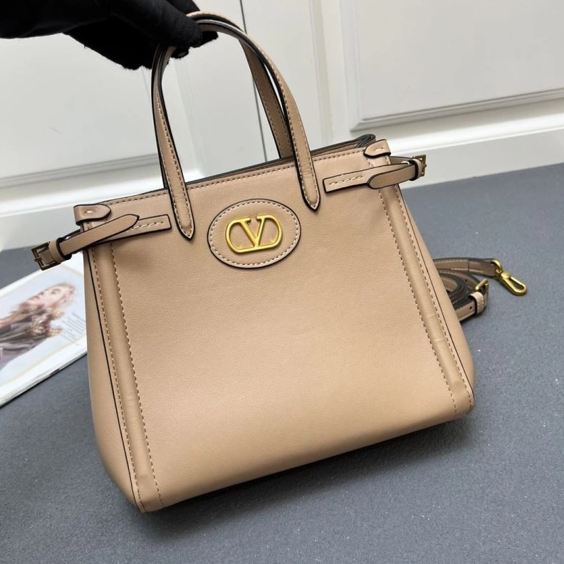 Trendsetting Vxlxntino Shopping Bags 78860