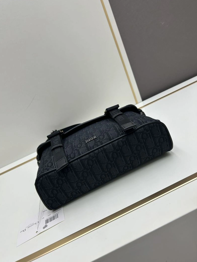 Trendsetting Dxxr Satchel bags 62018