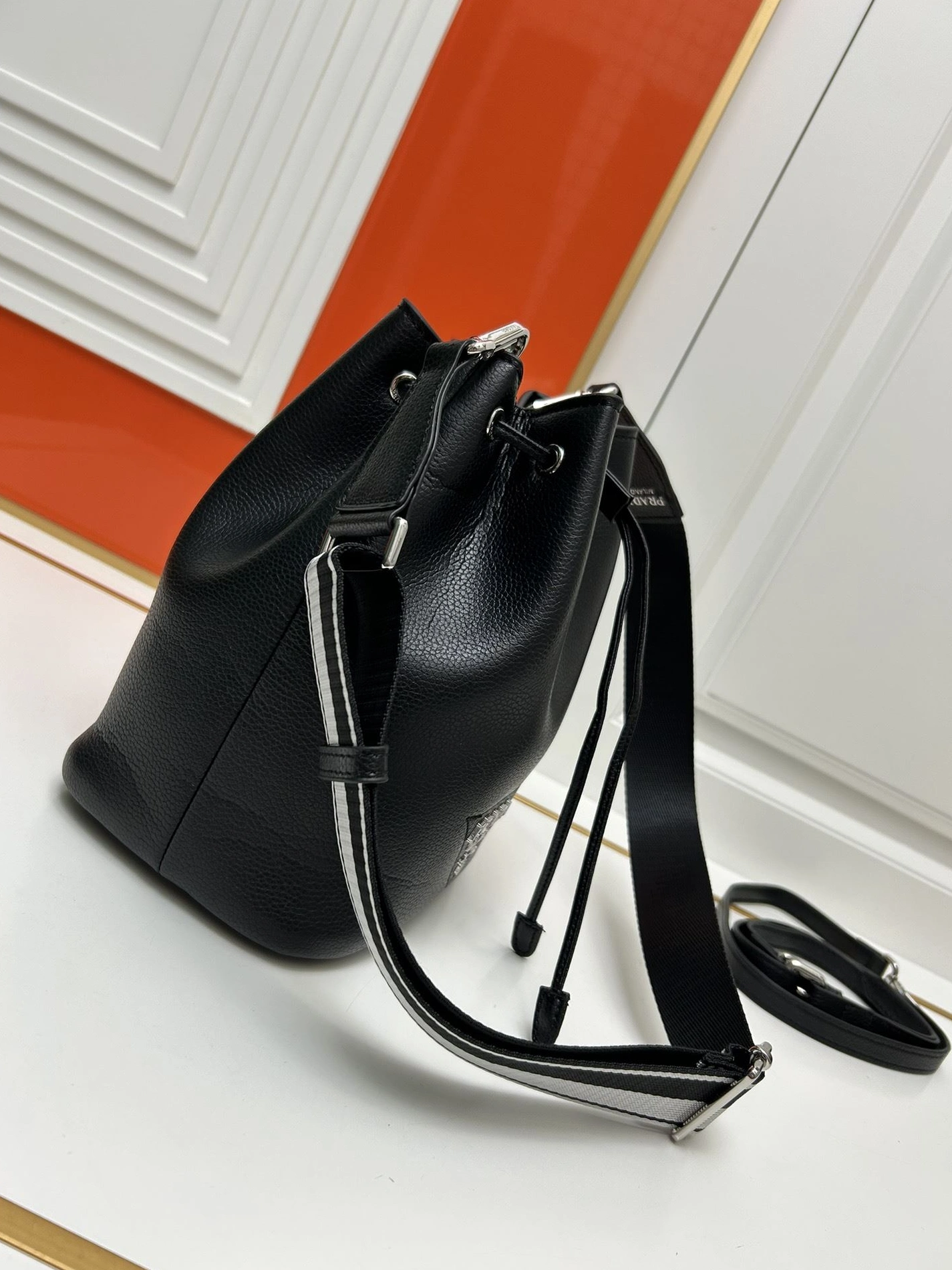EyeCatching Prxdx Bucket Bags 60013