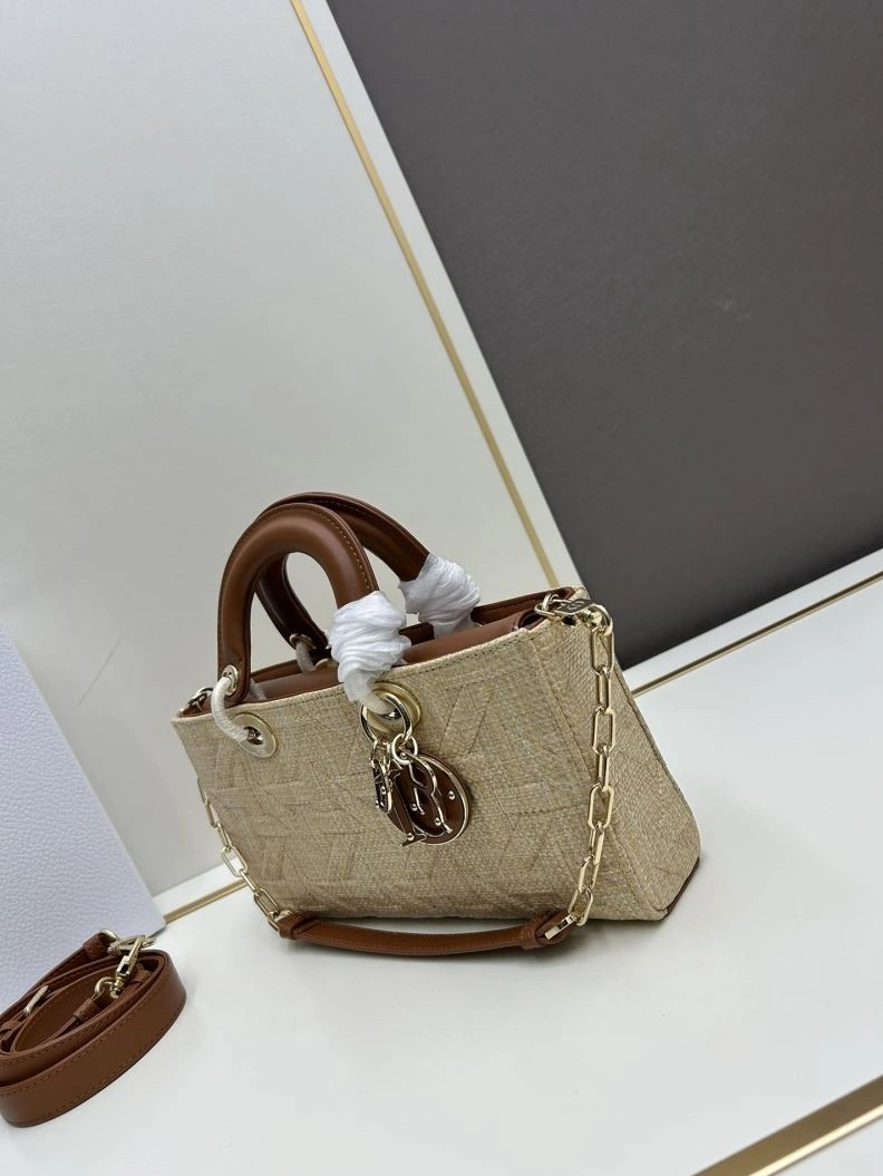 Comfortable Dxxr Shopping Bags 61911