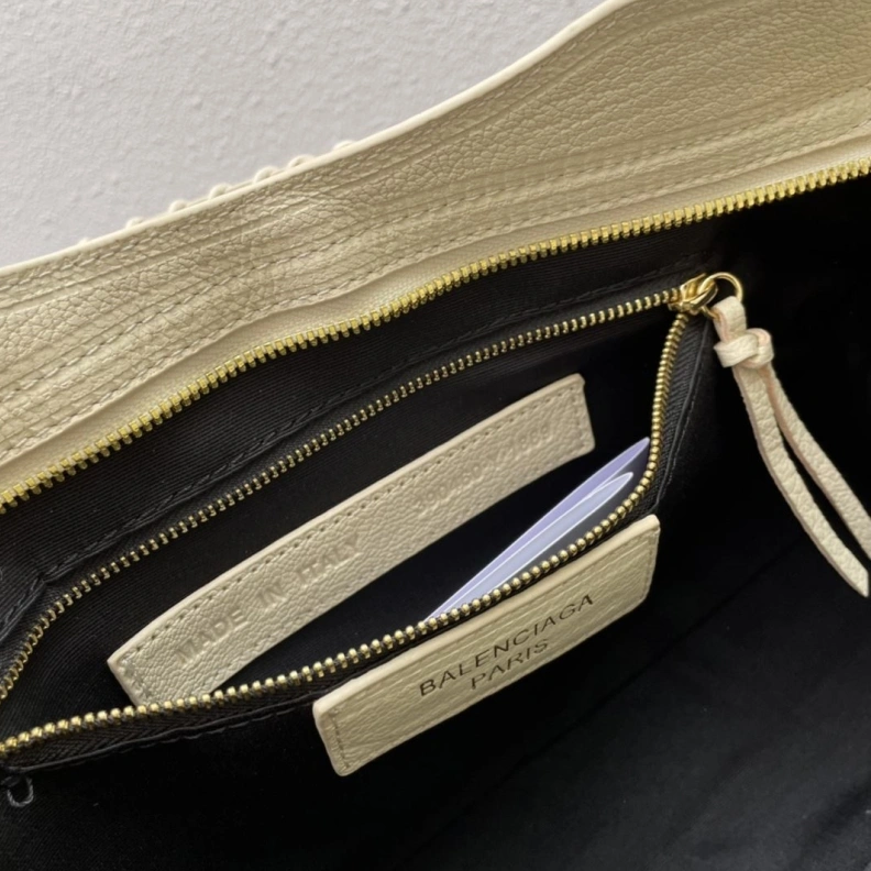 Elegant Bxlxnciaga Top Handle Bags 80504