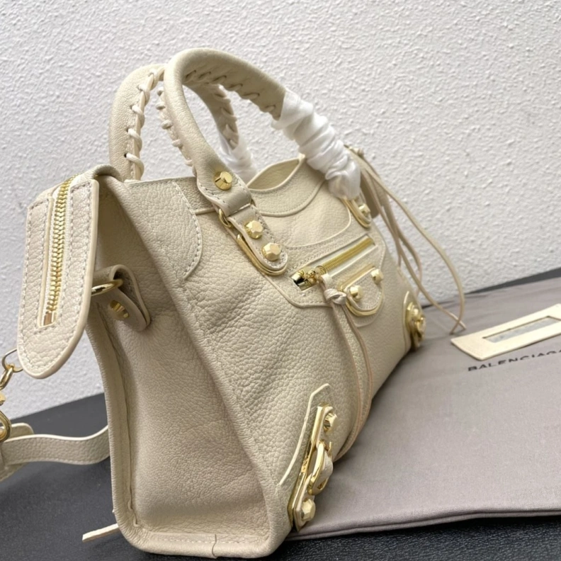 Fashionable Bxlxnciaga Top Handle Bags 80461