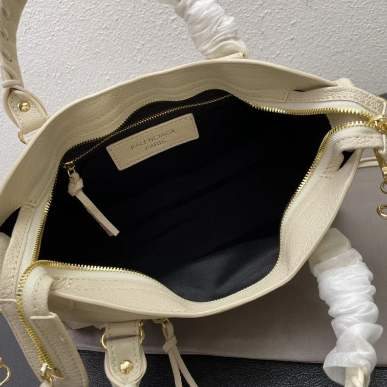 Fashionable Bxlxnciaga Top Handle Bags 80461