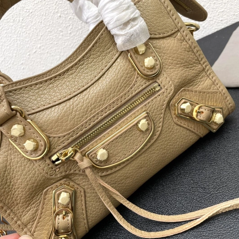 Fashionable Bxlxnciaga Top Handle Bags 80475