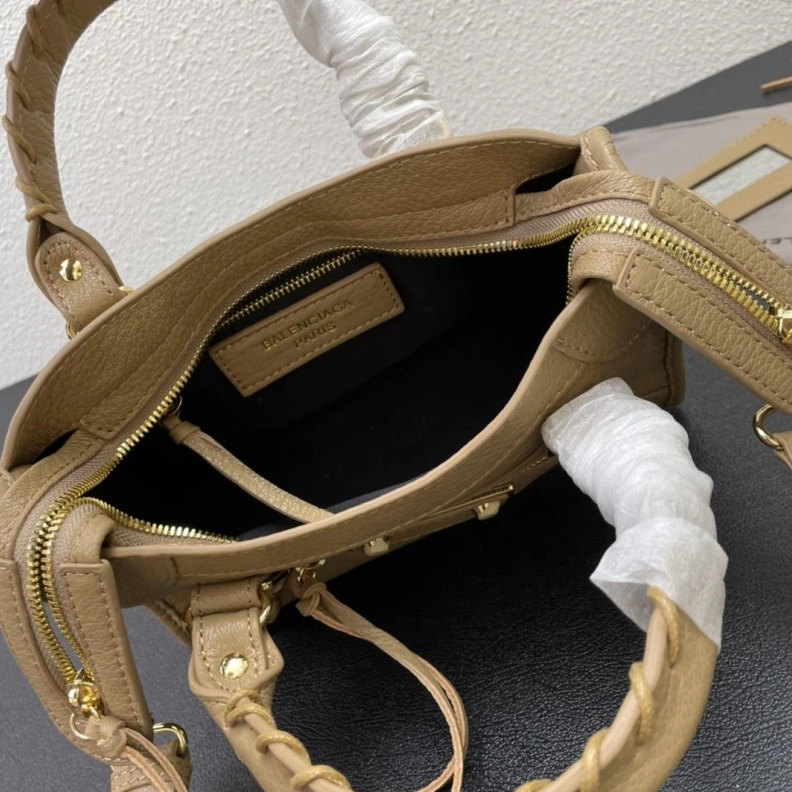 Fashionable Bxlxnciaga Top Handle Bags 80475
