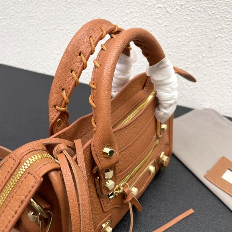 Flexible Bxlxnciaga Top Handle Bags 80465
