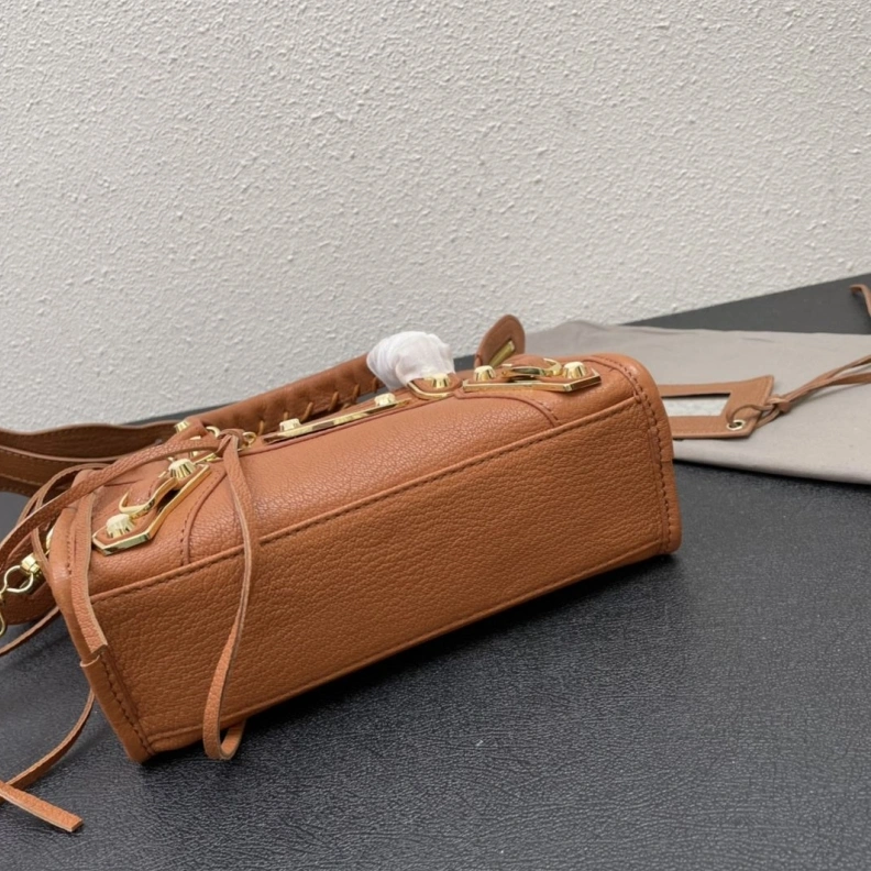 Flexible Bxlxnciaga Top Handle Bags 80465