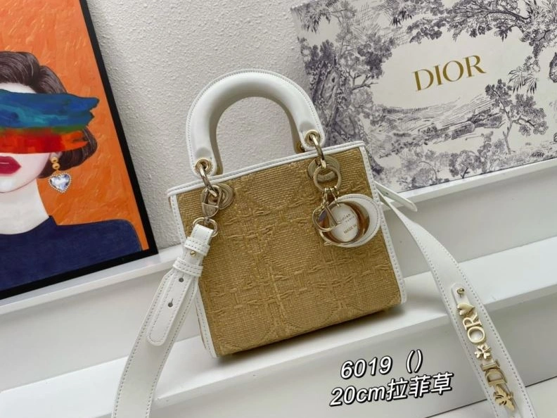 Resilient Dxxr Shopping Bags 61901