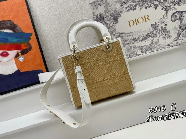 Resilient Dxxr Shopping Bags 61901