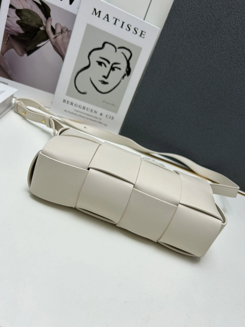 EyeCatching BX Top Handle Bags 79915