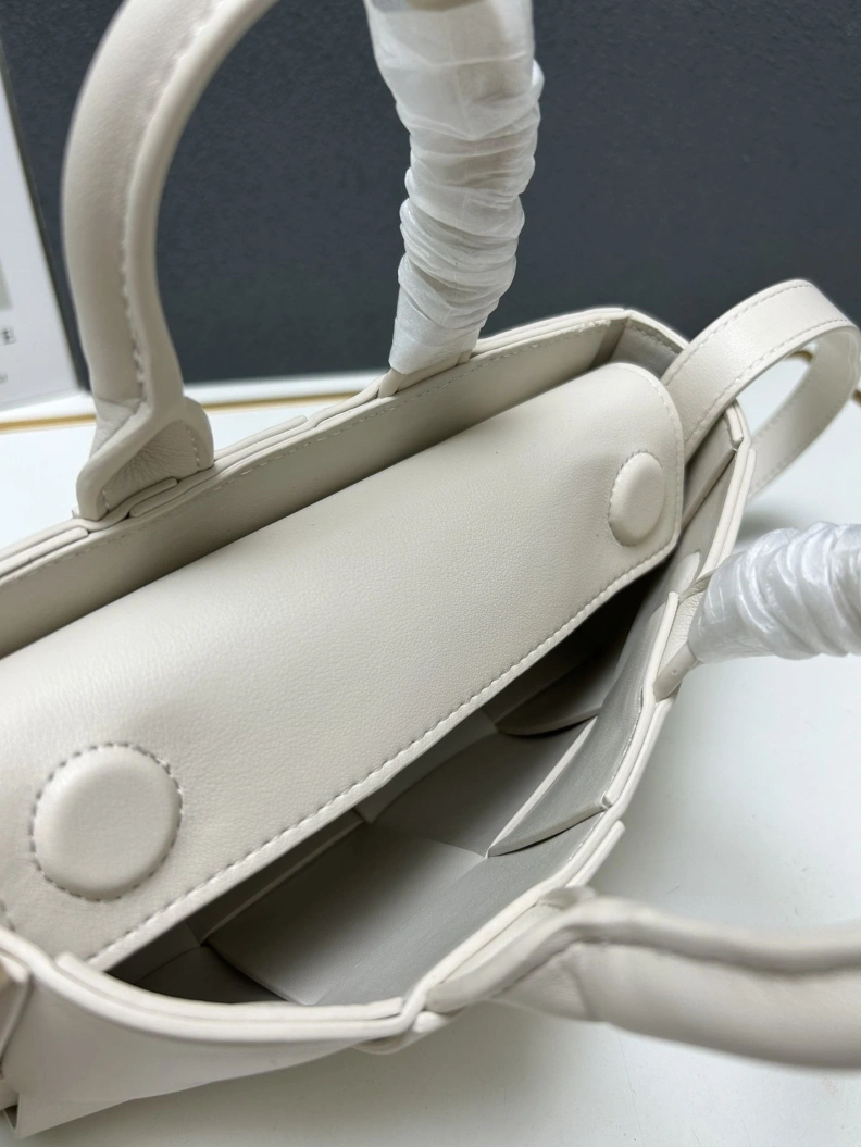 EyeCatching BX Top Handle Bags 79915