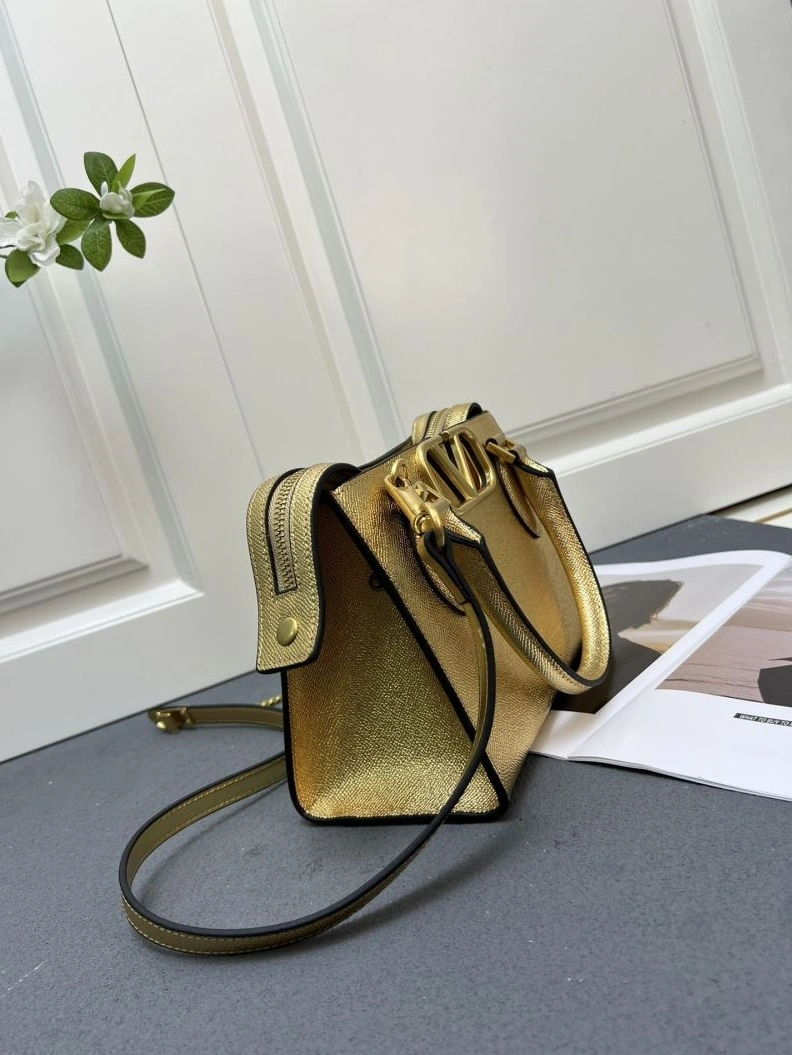Trendy Vxlxntino Handle Bags 79242