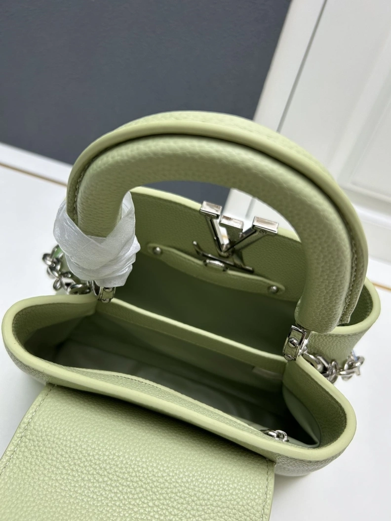 Flexible LX Caxucines Bags 23676