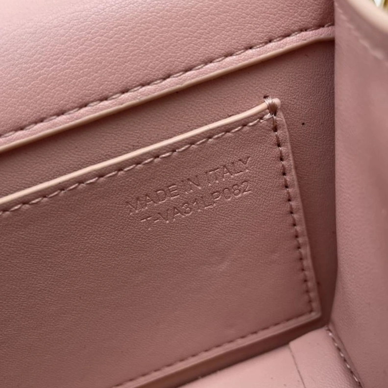 Fashionable Vxlxntino Satchel Bags 79000