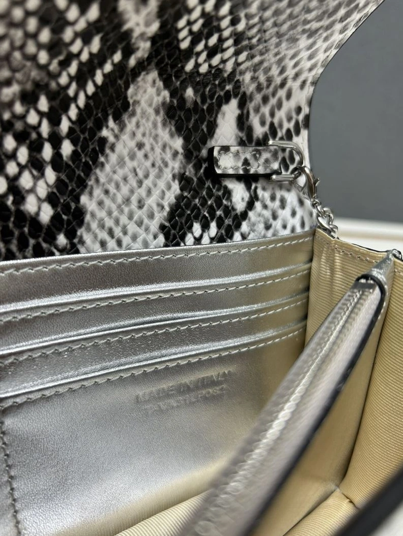 NewStyle Vxlxntino Satchel Bags 78951
