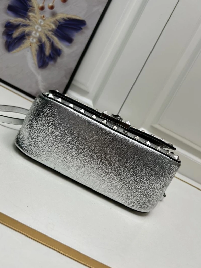 Fashionable Vxlxntino Handle Bags 79217