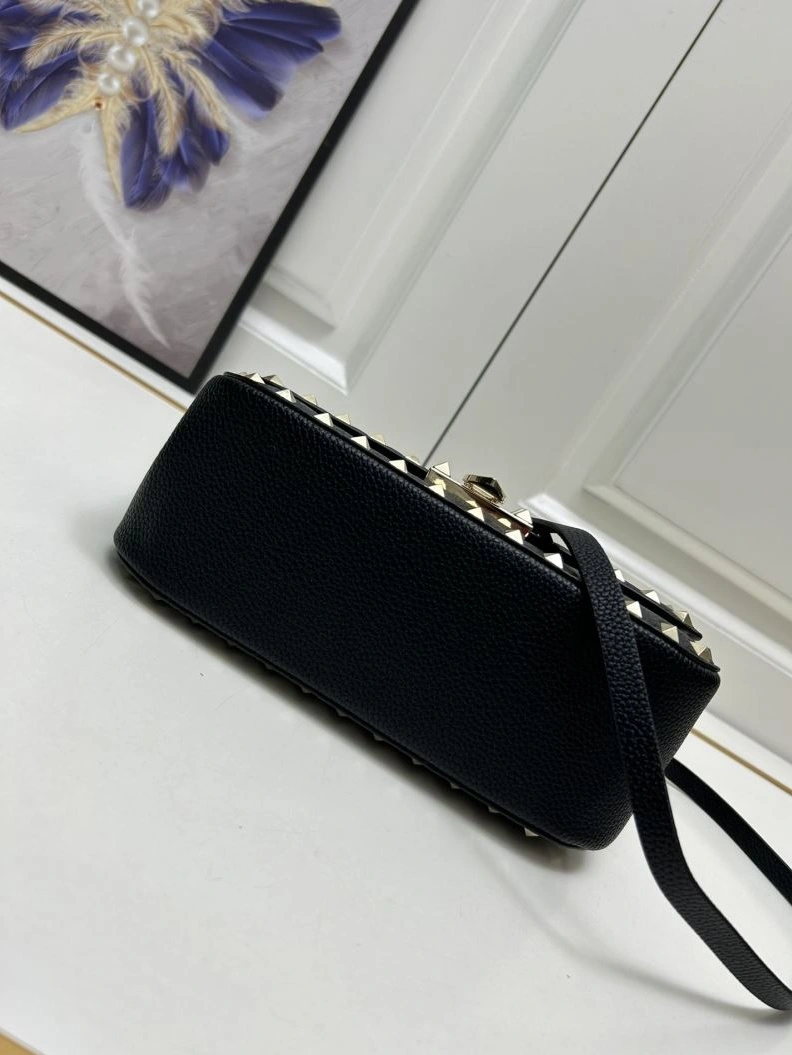 Vibrant Vxlxntino Handle Bags 79218