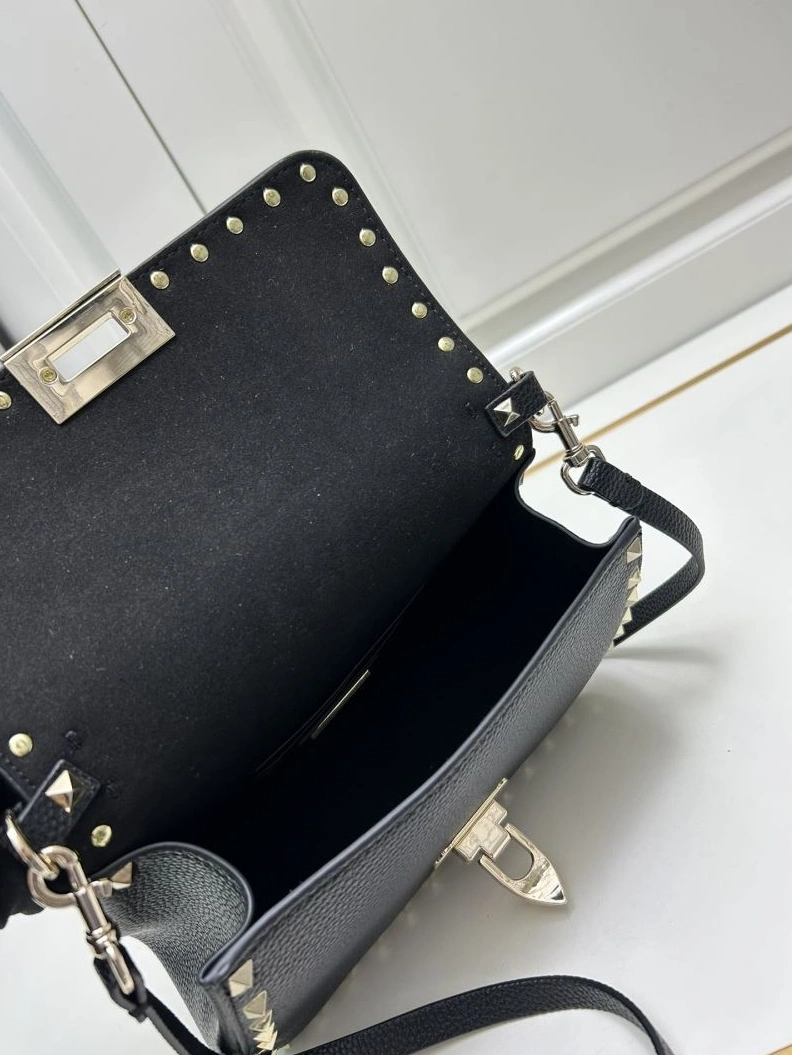 Vibrant Vxlxntino Handle Bags 79218