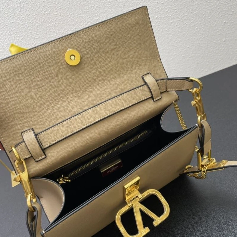 Breathable Vxlxntino Handle Bags 79172